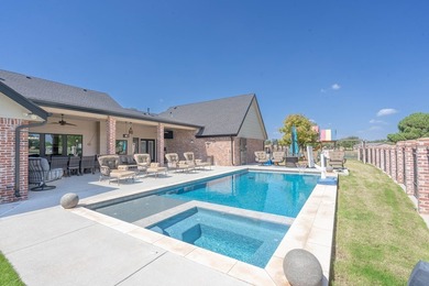 Stunning 4 bed, 3 bath home on the golf course with sweeping on Green Tree Country Club in Texas - for sale on GolfHomes.com, golf home, golf lot