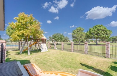 Stunning 4 bed, 3 bath home on the golf course with sweeping on Green Tree Country Club in Texas - for sale on GolfHomes.com, golf home, golf lot