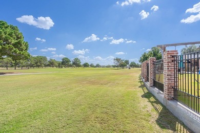 Stunning 4 bed, 3 bath home on the golf course with sweeping on Green Tree Country Club in Texas - for sale on GolfHomes.com, golf home, golf lot