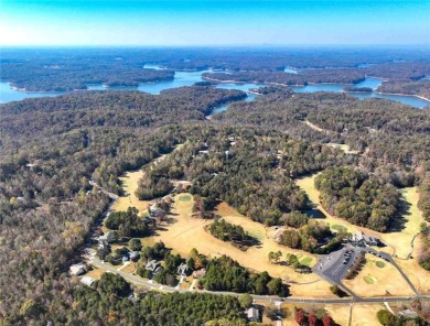 Lakefront Lot in Foxwood Hills - Walk to the Water! Nestled in on Fox Wood Hills Golf Course in South Carolina - for sale on GolfHomes.com, golf home, golf lot