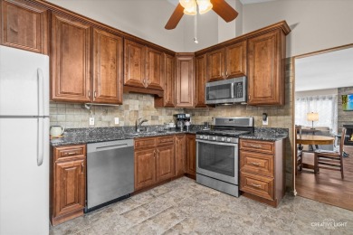 This meticulously maintained townhome is just what you've been on Bliss Creek Golf Club in Illinois - for sale on GolfHomes.com, golf home, golf lot