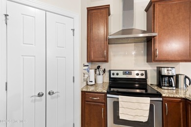 This extremely well-kept townhouse in the amenity-rich community on Brunswick Plantation and Golf Resorts in North Carolina - for sale on GolfHomes.com, golf home, golf lot