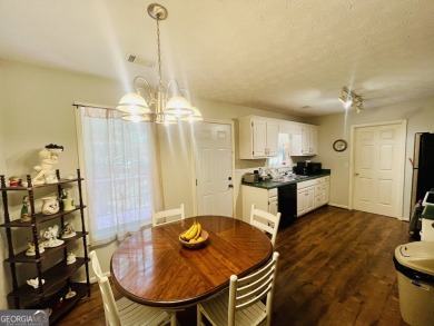Clean well-maintained move-in ready 3/2 ranch home with 2-car on Turtle Cove Golf Course in Georgia - for sale on GolfHomes.com, golf home, golf lot