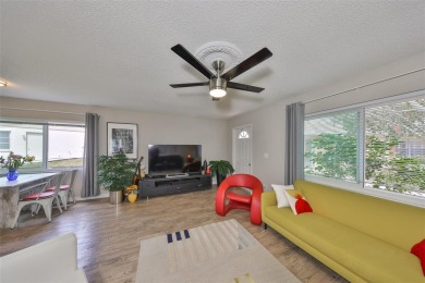 YOUR PERFECT RETREAT AWAITS! Step into this move-in-ready on Kings Point Executive Golf Course in Florida - for sale on GolfHomes.com, golf home, golf lot