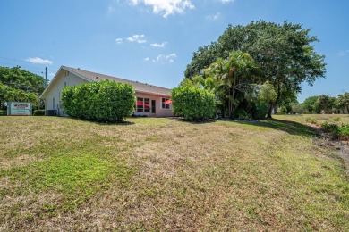 JUST RENOVATED! New Bathrooms, flooring, drywall, new electrical on Seagate Country Club in Florida - for sale on GolfHomes.com, golf home, golf lot