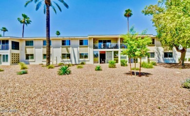 Welcome to this condo in Fairway Court East. Located on the on Sun City South Golf Course in Arizona - for sale on GolfHomes.com, golf home, golf lot