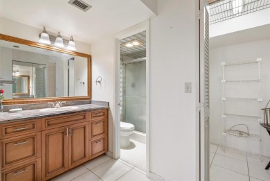 Welcome to this beautifully maintained 2Beds, 2Baths penthouse on  in Florida - for sale on GolfHomes.com, golf home, golf lot