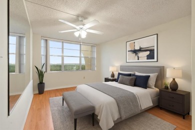 Welcome to this beautifully maintained 2Beds, 2Baths penthouse on  in Florida - for sale on GolfHomes.com, golf home, golf lot