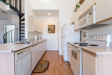 Welcome to this rare 3 bedroom 3 full bath penthouse condominium on Holiday Hills Resort and Golf in Missouri - for sale on GolfHomes.com, golf home, golf lot