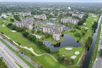 Welcome to this beautifully maintained 2Beds, 2Baths penthouse on  in Florida - for sale on GolfHomes.com, golf home, golf lot