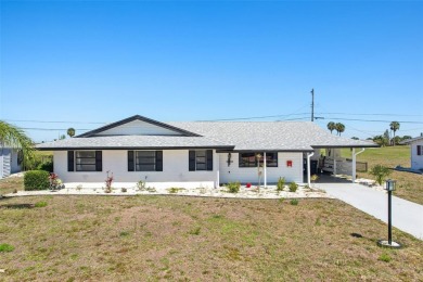 This well-kept 3 bedroom, 2 bath home in Sun City Center has on North Lakes Golf Course in Florida - for sale on GolfHomes.com, golf home, golf lot