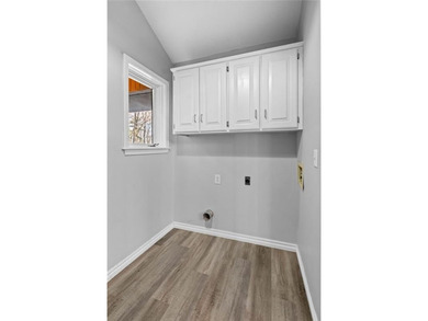 Seller credit up to $7,500. Welcome to 41 Buckingham Dr in Bella on Bella Vista - Metfield Golf Complex and Country Club in Arkansas - for sale on GolfHomes.com, golf home, golf lot