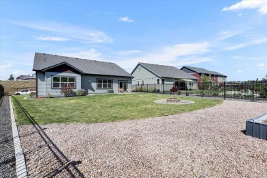 This beautifully designed 3 bed, 2 bath home offers style on Trailhead At Liberty Lake in Washington - for sale on GolfHomes.com, golf home, golf lot
