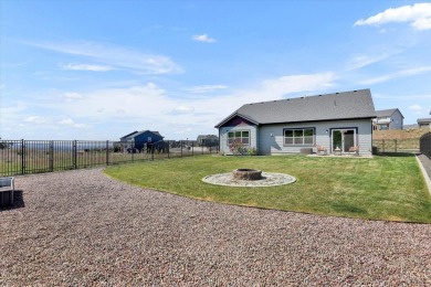 This beautifully designed 3 bed, 2 bath home offers style on Trailhead At Liberty Lake in Washington - for sale on GolfHomes.com, golf home, golf lot