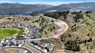 This beautifully designed 3 bed, 2 bath home offers style on Trailhead At Liberty Lake in Washington - for sale on GolfHomes.com, golf home, golf lot