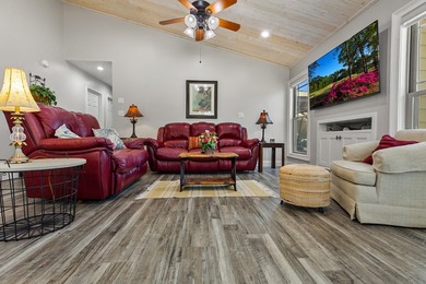 Welcome to this charming, well-maintained turnkey 3-bedroom on Arcadian Shores Golf Club in South Carolina - for sale on GolfHomes.com, golf home, golf lot