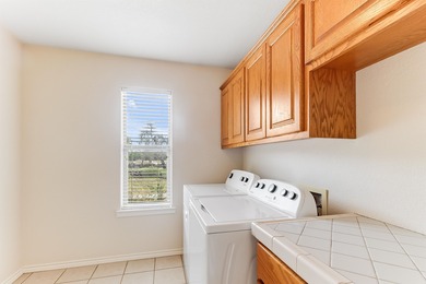 Looking for space, location, and charm? This adorable Oak Vista on Delaware Springs Golf Course in Texas - for sale on GolfHomes.com, golf home, golf lot