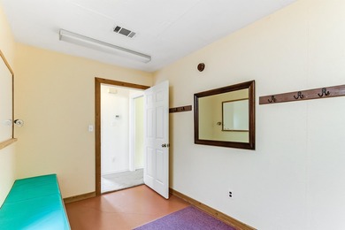 Looking for space, location, and charm? This adorable Oak Vista on Delaware Springs Golf Course in Texas - for sale on GolfHomes.com, golf home, golf lot