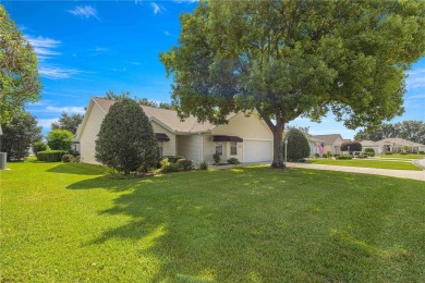 Meticulously maintained, ONE-OWNER HOME in The Villages!   Roof on Hacienda Hills Golf and Country Club in Florida - for sale on GolfHomes.com, golf home, golf lot