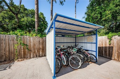 One or more photo(s) has been virtually staged. Welcome to the on Lansbrook Golf Club in Florida - for sale on GolfHomes.com, golf home, golf lot