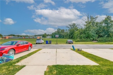 Welcome to this stunning townhome nestled in a prime location on Bide-A-Wee Golf Course in Virginia - for sale on GolfHomes.com, golf home, golf lot