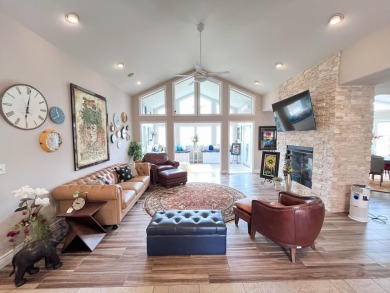This elegant, yet comfortable, single family home sits on the on Ledgestone Country Club and Golf Course in Missouri - for sale on GolfHomes.com, golf home, golf lot