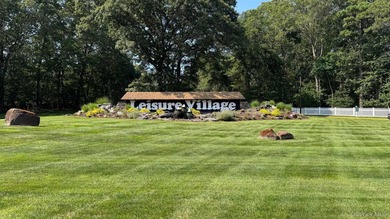 The Hampton model in Leisure Village of Ridge offers 1,400+ sq on Leisure Village Golf Course in New York - for sale on GolfHomes.com, golf home, golf lot