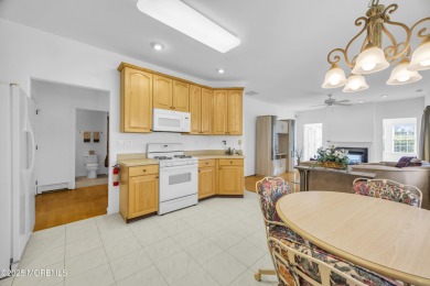 Welcome to this beautifully maintained Tivoli model w/ a four on Renaissance Country Club in New Jersey - for sale on GolfHomes.com, golf home, golf lot