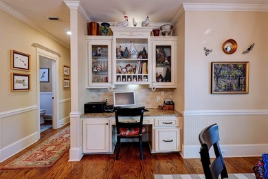 Stunning golf course home in the highly desirable Highlands on Highland Oaks Golf Course in Alabama - for sale on GolfHomes.com, golf home, golf lot