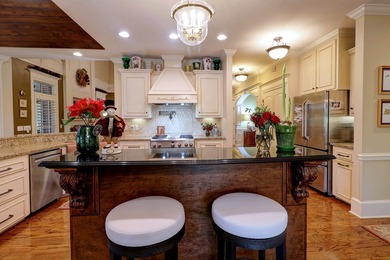 Stunning golf course home in the highly desirable Highlands on Highland Oaks Golf Course in Alabama - for sale on GolfHomes.com, golf home, golf lot