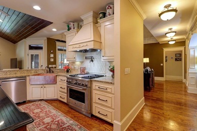 Stunning golf course home in the highly desirable Highlands on Highland Oaks Golf Course in Alabama - for sale on GolfHomes.com, golf home, golf lot