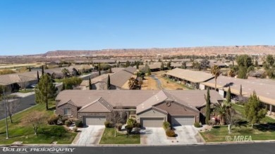 This charming townhome is nestled on the Coyote Willows golf on Coyote Willows Golf Club in Nevada - for sale on GolfHomes.com, golf home, golf lot