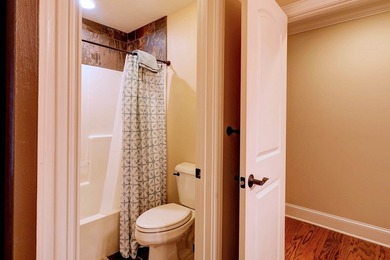 Stunning golf course home in the highly desirable Highlands on Highland Oaks Golf Course in Alabama - for sale on GolfHomes.com, golf home, golf lot