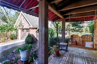 Stunning golf course home in the highly desirable Highlands on Highland Oaks Golf Course in Alabama - for sale on GolfHomes.com, golf home, golf lot