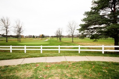 Well maintained 2nd Floor End unit w/Views on the Fox Run Golf on Fox Run Golf Links in Illinois - for sale on GolfHomes.com, golf home, golf lot