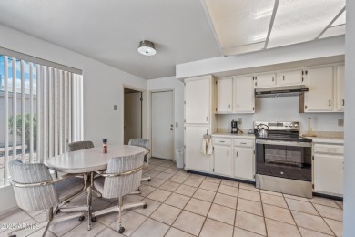 { SUN LAKES 55+ Adult Community } Refreshed home with new PAINT on Sun Lakes Country Club in Arizona - for sale on GolfHomes.com, golf home, golf lot
