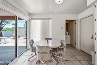 { SUN LAKES 55+ Adult Community } Refreshed home with new PAINT on Sun Lakes Country Club in Arizona - for sale on GolfHomes.com, golf home, golf lot