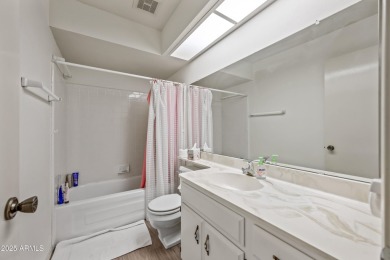 { SUN LAKES 55+ Adult Community } Refreshed home with new PAINT on Sun Lakes Country Club in Arizona - for sale on GolfHomes.com, golf home, golf lot