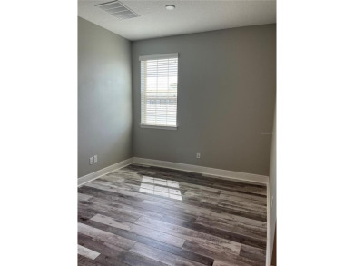 Seller is offering $10,000 towards closing cost with full price on Eagle Creek Golf Club in Florida - for sale on GolfHomes.com, golf home, golf lot
