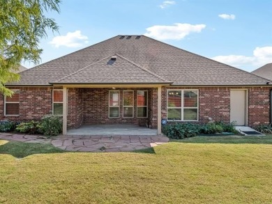 Welcome home! This fabulous one story home has it all! Featuring on Forest Ridge Golf Club in Oklahoma - for sale on GolfHomes.com, golf home, golf lot