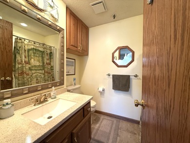 Enjoy easy low maintenance living in this charming 1 bedroom, 1 on Shangri La Golf Resort and Club in Oklahoma - for sale on GolfHomes.com, golf home, golf lot