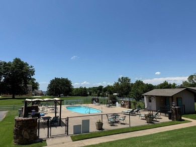 Enjoy easy low maintenance living in this charming 1 bedroom, 1 on Shangri La Golf Resort and Club in Oklahoma - for sale on GolfHomes.com, golf home, golf lot