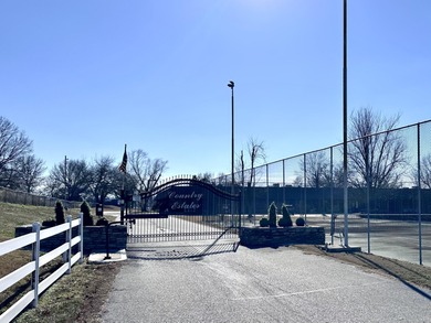 Enjoy easy low maintenance living in this charming 1 bedroom, 1 on Shangri La Golf Resort and Club in Oklahoma - for sale on GolfHomes.com, golf home, golf lot