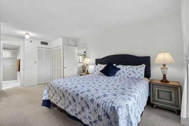 Turn this condo into your own coastal haven. This 2 bedroom / 2 on Jupiter Dunes Golf Course in Florida - for sale on GolfHomes.com, golf home, golf lot