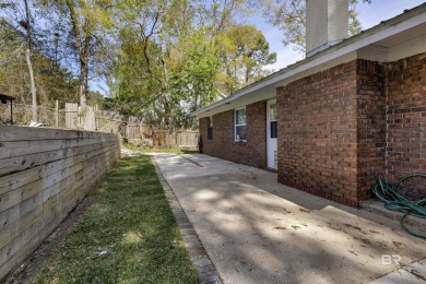 MOTIVATED SELLER! Welcome to this beautifully remodeled home on Lake Forest Yacht and Country Club in Alabama - for sale on GolfHomes.com, golf home, golf lot
