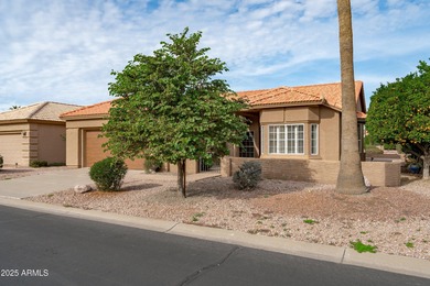 Located in the heart of Sun Lakes, this well-maintained home on Oakwood Golf Club  in Arizona - for sale on GolfHomes.com, golf home, golf lot