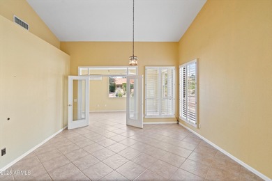 Located in the heart of Sun Lakes, this well-maintained home on Oakwood Golf Club  in Arizona - for sale on GolfHomes.com, golf home, golf lot