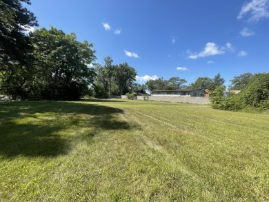 Build the home of your dreams on this prime lot in the on Detroit Golf Club  in Michigan - for sale on GolfHomes.com, golf home, golf lot