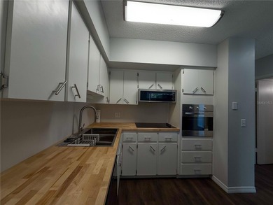 Cozy, updated, and ready for you! This inviting 1 bedroom, 1 on On Top Of The World Golf Course in Florida - for sale on GolfHomes.com, golf home, golf lot