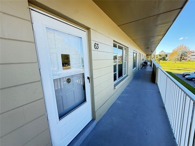 Cozy, updated, and ready for you! This inviting 1 bedroom, 1 on On Top Of The World Golf Course in Florida - for sale on GolfHomes.com, golf home, golf lot